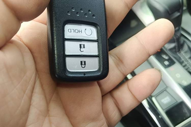 Used Honda Civic 2021 HATCHBACK 220TURBO CVT Trendy Cool Edition Vehicle Key