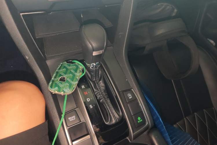 Used Honda Civic 2021 HATCHBACK 220TURBO CVT Trendy Cool Edition Gear Lever