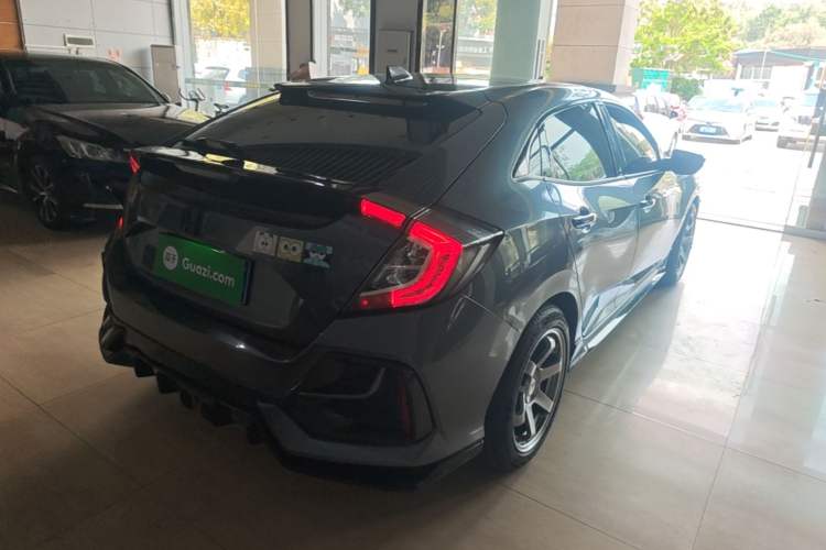 Used Honda Civic 2021 HATCHBACK 220TURBO CVT Trendy Cool Edition Rear Right 45 Deg