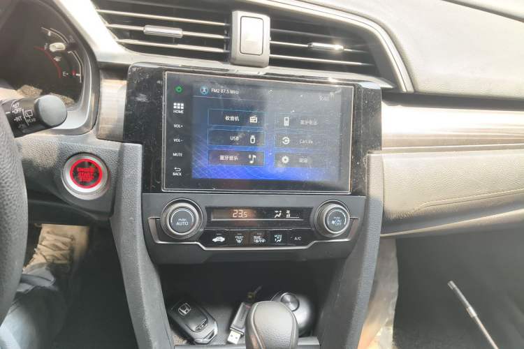 Used Honda Civic 2021 HATCHBACK 220TURBO CVT Trendy Cool Edition Audio And AC Panel