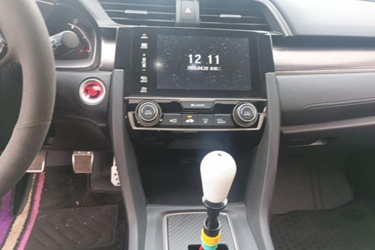 Used Honda Civic 2021 HATCHBACK 220TURBO Manual Driving Pleasure Control Audio And AC Panel