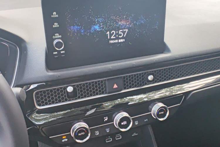 Used Honda Civic 2021 HATCHBACK 220TURBO CVT Dynamic Control Audio And AC Panel