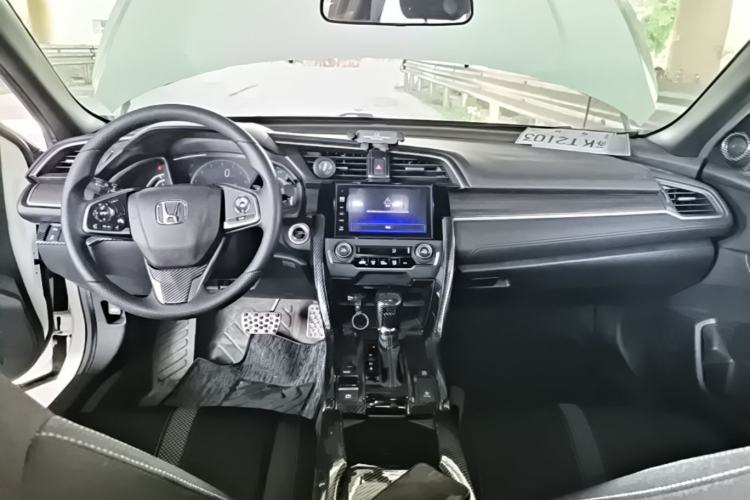 Used Honda Civic 2021 HATCHBACK 220TURBO CVT Dynamic Control Center Console