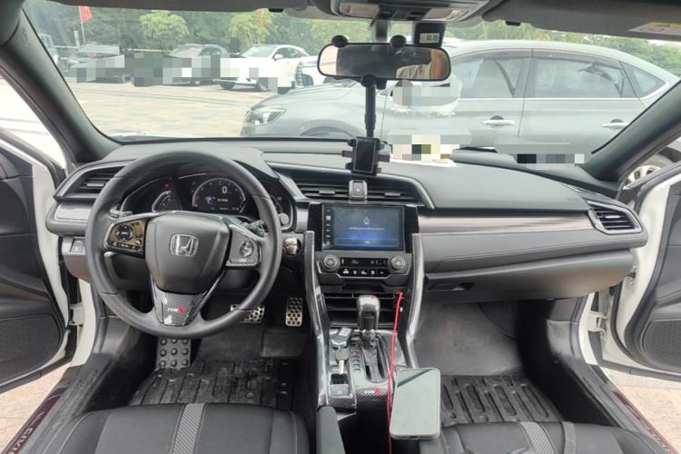 Used Honda Civic 2021 HATCHBACK 220TURBO CVT Trendy Cool Edition Center Console