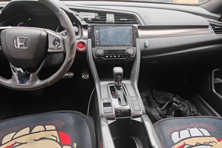Used Honda Civic 2021 HATCHBACK 220TURBO CVT Trendy Cool Edition Center Console