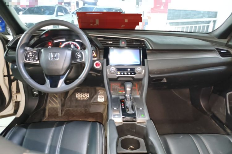 Used Honda Civic 2021 HATCHBACK 220TURBO CVT Trendy Cool Edition Center Console
