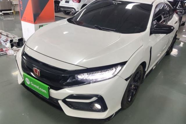 Ojetý Honda Civic 2021 HATCHBACK 220TURBO CVT Trendy Cool Edition