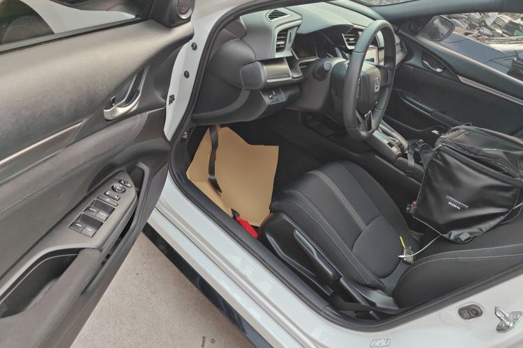 Used Honda Civic 2021 HATCHBACK 220TURBO CVT New Trendsetter Driver Seat