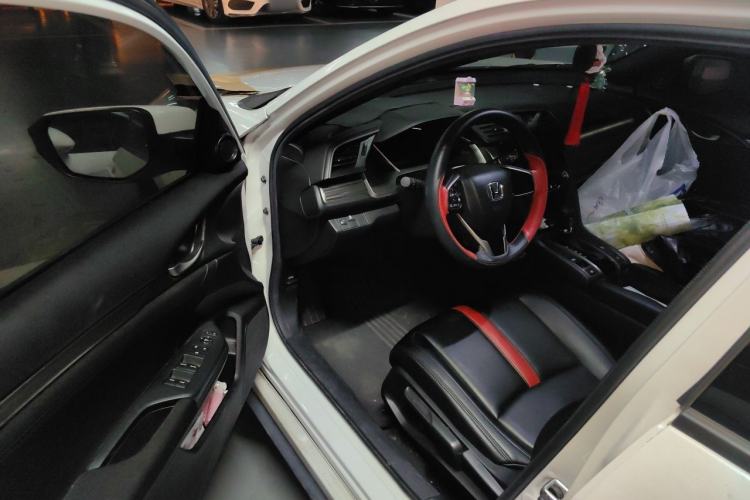 Used Honda Civic 2021 HATCHBACK 220TURBO CVT New Trendsetter Driver Seat