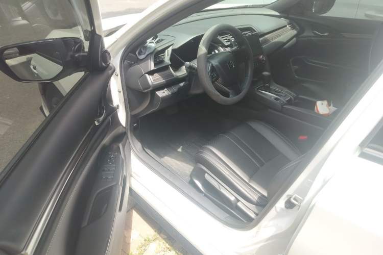 Used Honda Civic 2021 HATCHBACK 220TURBO CVT New Trendsetter Driver Seat
