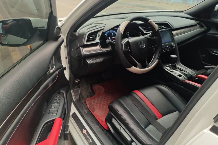 Used Honda Civic 2021 HATCHBACK 220TURBO CVT New Trendsetter Driver Seat