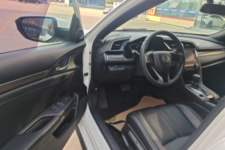 Used Honda Civic 2021 HATCHBACK 220TURBO CVT New Trendsetter Driver Seat