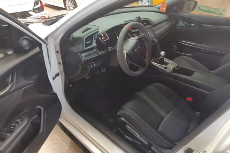 Used Honda Civic 2021 HATCHBACK 220TURBO Manual Driving Pleasure Control Driver Seat