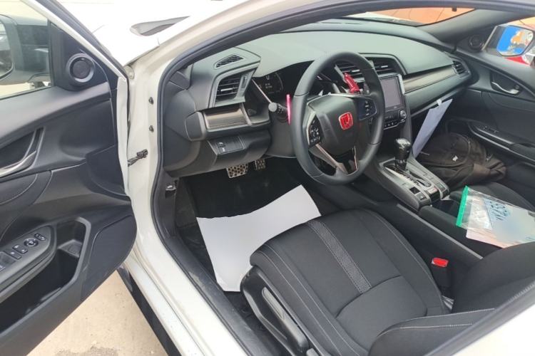 Used Honda Civic 2021 HATCHBACK 220TURBO CVT Trendy Cool Edition Driver Seat