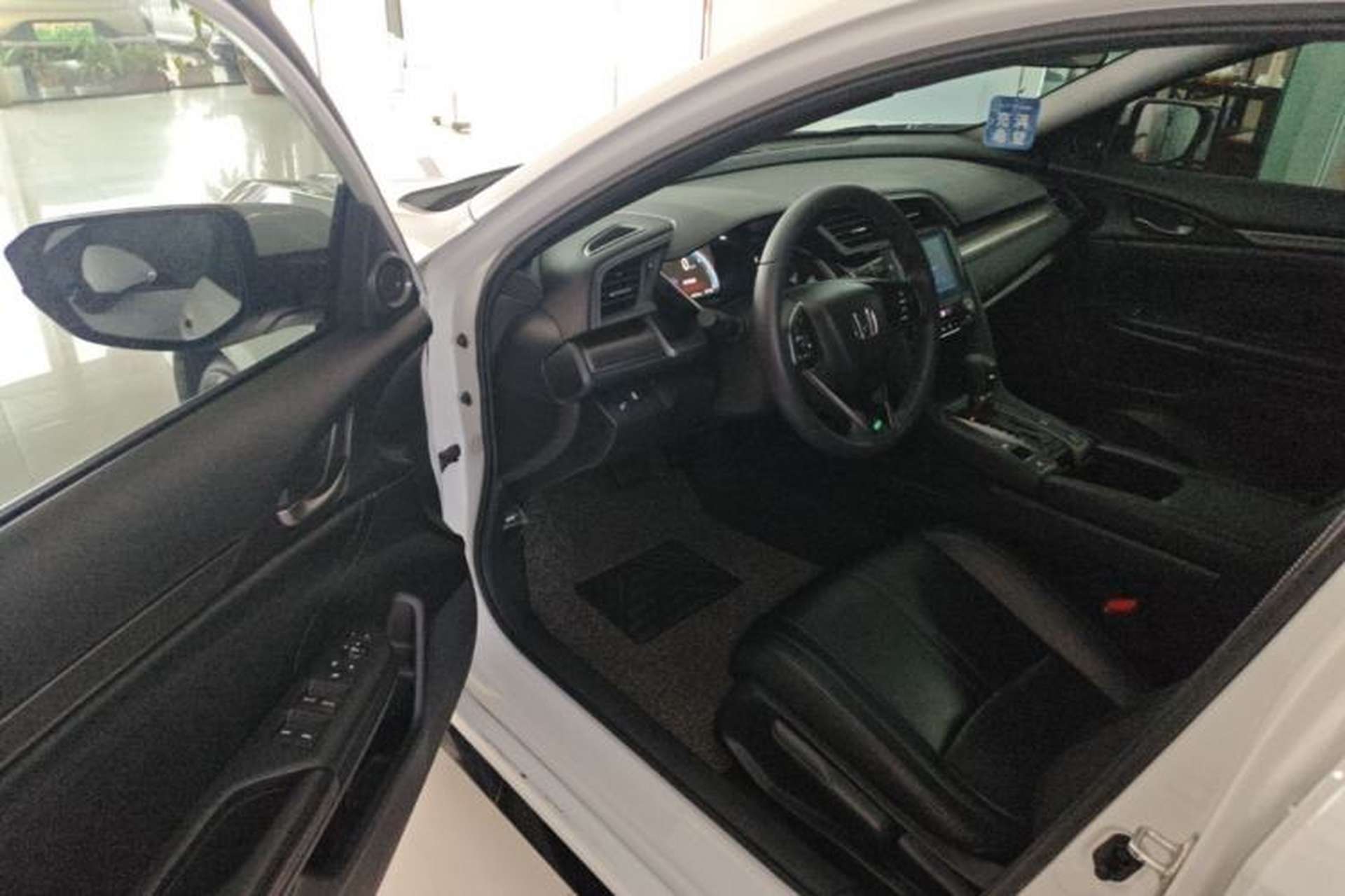 Used Honda Civic 2021 HATCHBACK 220TURBO CVT New Trendsetter Driver Seat