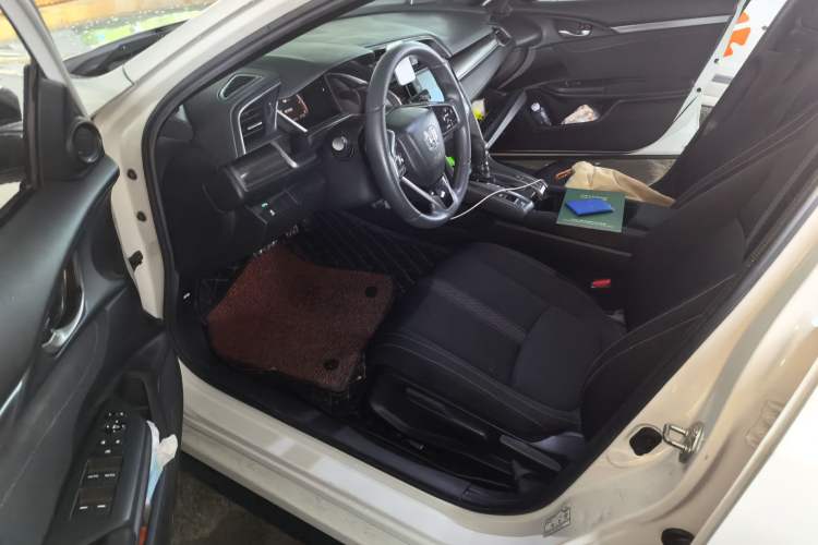 Used Honda Civic 2021 HATCHBACK 220TURBO CVT Trendy Cool Edition Driver Seat
