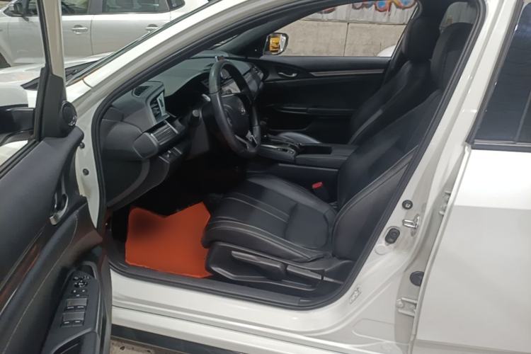Used Honda Civic 2021 HATCHBACK 220TURBO CVT New Trendsetter Driver Seat