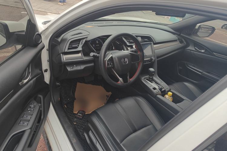 Used Honda Civic 2021 HATCHBACK 220TURBO CVT New Trendsetter Driver Seat