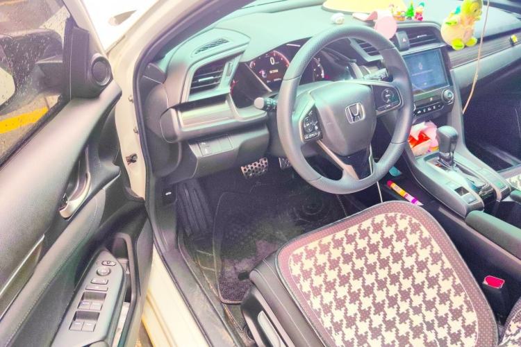 Used Honda Civic 2021 HATCHBACK 220TURBO CVT Trendy Cool Edition Driver Seat