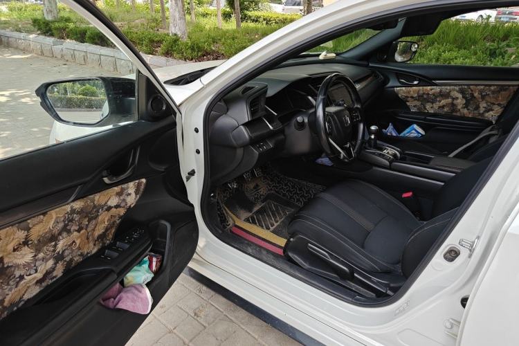 Used Honda Civic 2021 HATCHBACK 220TURBO Manual Driving Pleasure Control Driver Seat