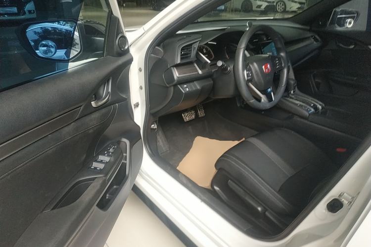 Used Honda Civic 2021 HATCHBACK 220TURBO CVT Trendy Cool Edition Driver Seat