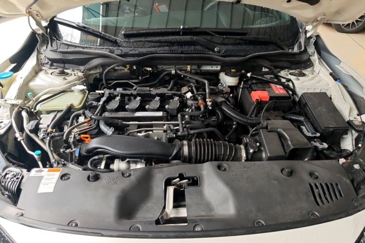 Used Honda Civic 2021 HATCHBACK 220TURBO CVT Trendy Cool Edition Engine Bay