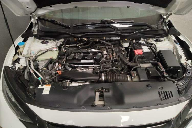 Used Honda Civic 2021 HATCHBACK 220TURBO Manual Driving Pleasure Control Engine Bay