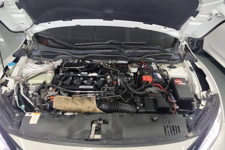 Used Honda Civic 2021 HATCHBACK 220TURBO CVT Trendy Cool Edition Engine Bay