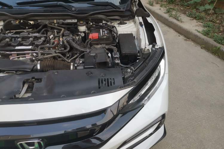 Used Honda Civic 2021 HATCHBACK 220TURBO CVT Trendy Cool Edition Engine Bay Left
