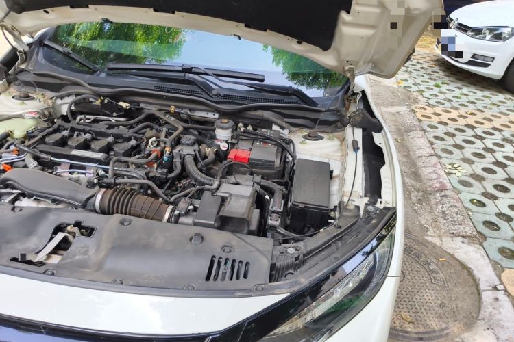 Used Honda Civic 2021 HATCHBACK 220TURBO CVT Dynamic Control Engine Bay Left