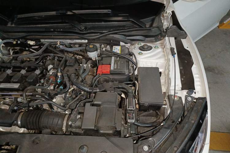 Used Honda Civic 2021 HATCHBACK 220TURBO CVT New Trendsetter Engine Bay Left