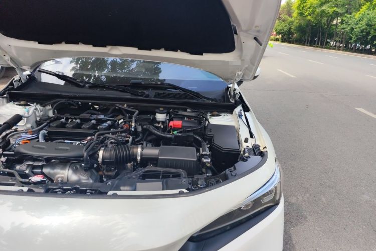 Used Honda Civic 2021 HATCHBACK 220TURBO CVT Dynamic Control Engine Bay Left