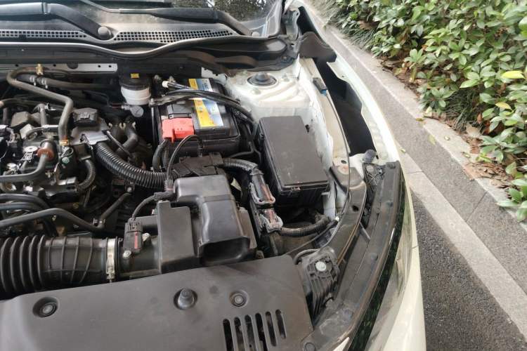 Used Honda Civic 2021 HATCHBACK 220TURBO CVT New Trendsetter Engine Bay Left