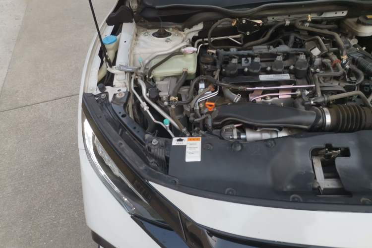 Used Honda Civic 2021 HATCHBACK 220TURBO CVT Trendy Cool Edition Engine Bay Right