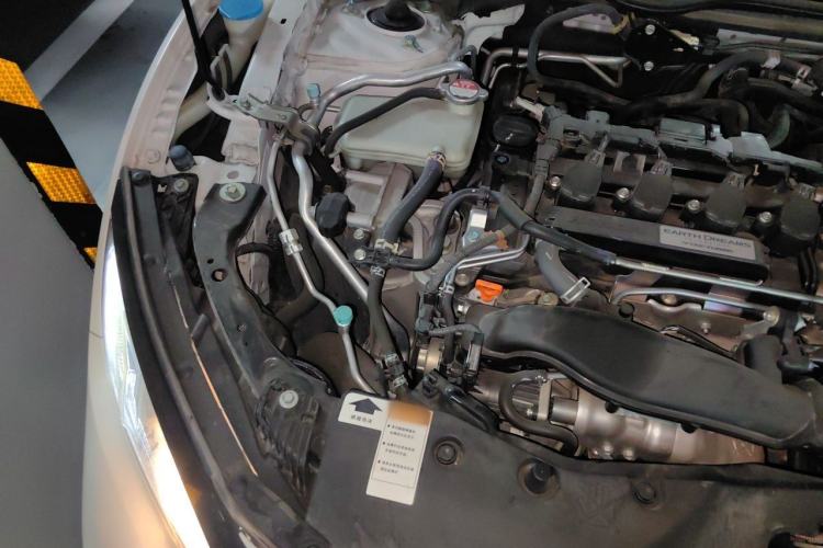Used Honda Civic 2021 HATCHBACK 220TURBO CVT New Trendsetter Engine Bay Right