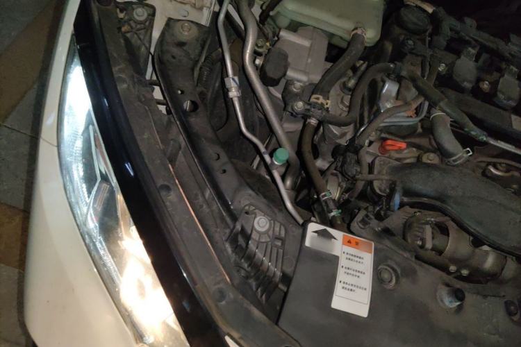 Used Honda Civic 2021 HATCHBACK 220TURBO CVT New Trendsetter Engine Bay Right