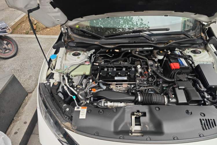 Used Honda Civic 2021 HATCHBACK 220TURBO CVT New Trendsetter Engine Bay Right