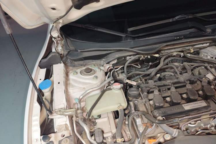 Used Honda Civic 2021 HATCHBACK 220TURBO CVT Trendy Cool Edition Engine Bay Right
