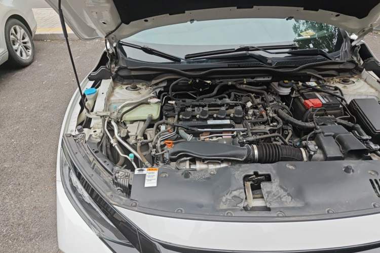 Used Honda Civic 2021 HATCHBACK 220TURBO CVT Trendy Cool Edition Engine Bay Right
