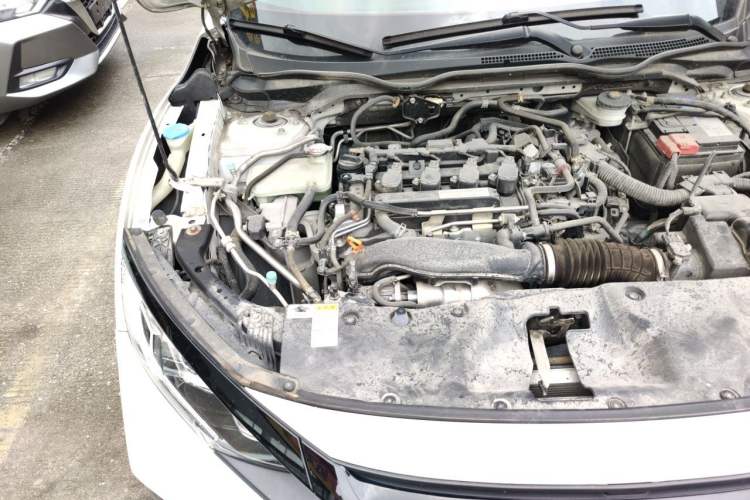 Used Honda Civic 2021 HATCHBACK 220TURBO CVT New Trendsetter Engine Bay Right