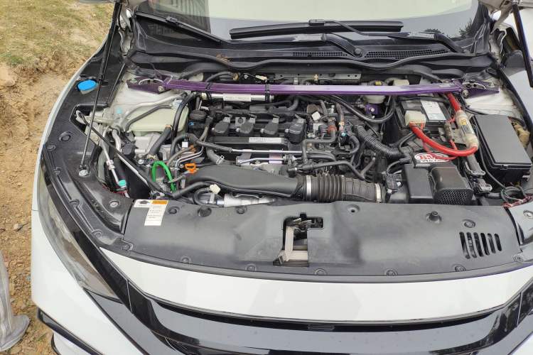 Used Honda Civic 2021 HATCHBACK 220TURBO CVT Trendy Cool Edition Engine Bay Right
