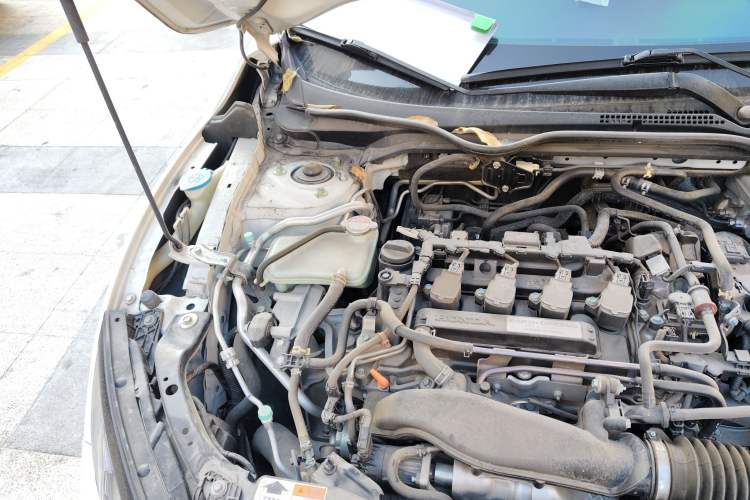 Used Honda Civic 2021 HATCHBACK 220TURBO CVT New Trendsetter Engine Bay Right