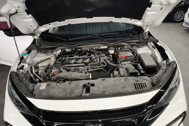 Used Honda Civic 2021 HATCHBACK 220TURBO CVT Dynamic Control Engine Bay