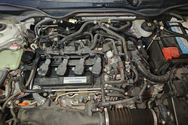 Used Honda Civic 2021 HATCHBACK 220TURBO CVT Trendy Cool Edition Engine Bay