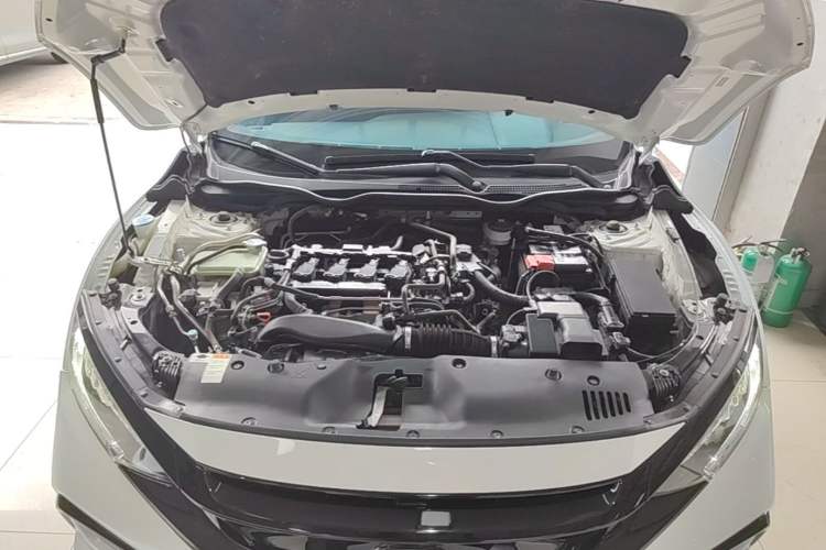 Used Honda Civic 2021 HATCHBACK 220TURBO CVT Trendy Cool Edition Engine Bay