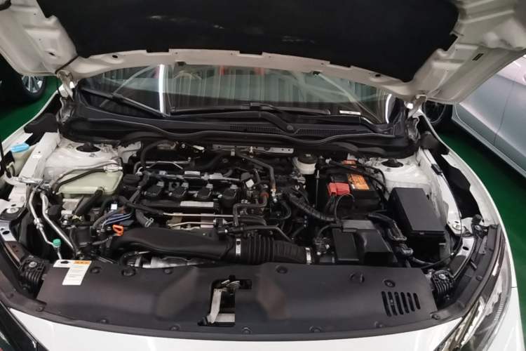 Used Honda Civic 2021 HATCHBACK 220TURBO CVT Trendy Cool Edition Engine Bay
