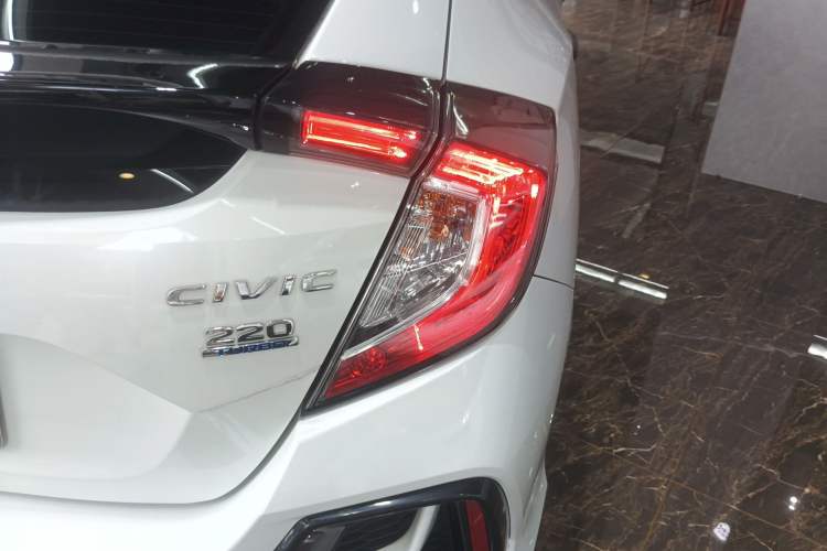 Used Honda Civic 2021 HATCHBACK 220TURBO CVT Trendy Cool Edition Exterior 3