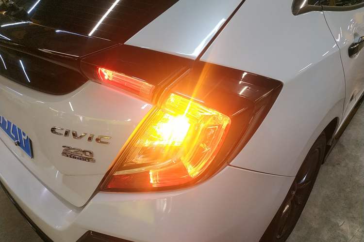 Used Honda Civic 2021 HATCHBACK 220TURBO CVT New Trendsetter Exterior 3