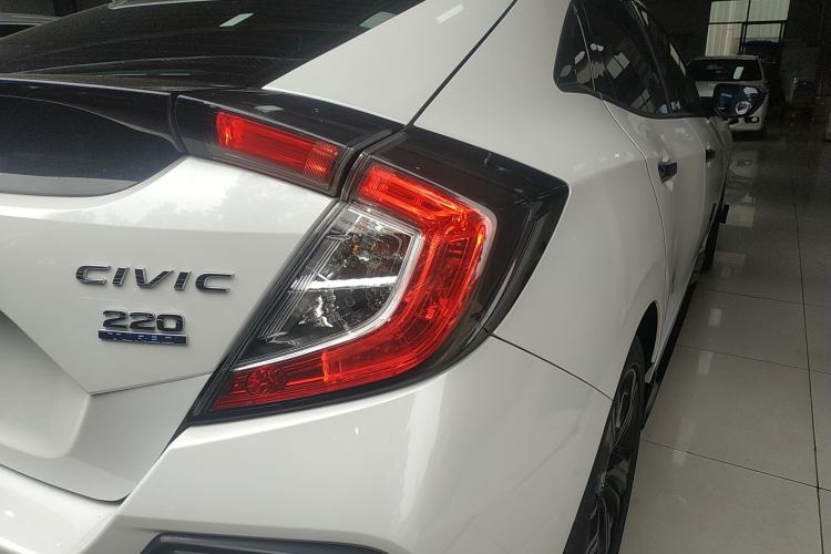 Used Honda Civic 2021 HATCHBACK 220TURBO CVT Trendy Cool Edition Exterior 3