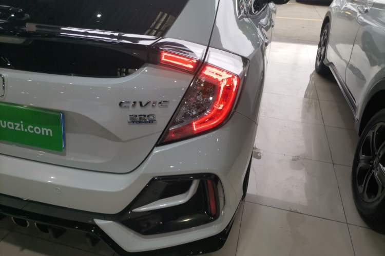 Used Honda Civic 2021 HATCHBACK 220TURBO CVT New Trendsetter Exterior 3